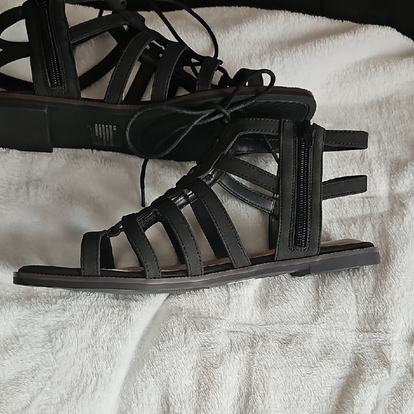 Maurices Black Gladiator Sandals - Picture 5 of 5